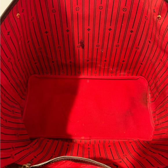 Authentic Louis Vuitton Neverfull MM - Picture 6 of 15